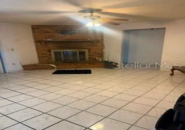 Photo 4 of Single family home for sale at 1800 SE 52nd Court, Ocala, FL 34480 | MLS# OM732512 | Listing updated on 2026-10-28