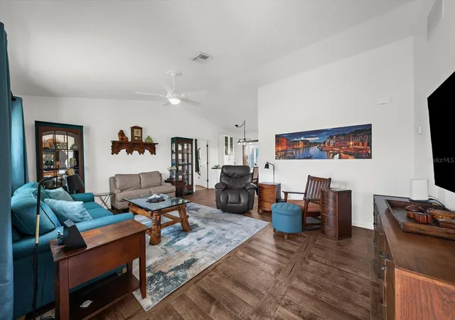 Photo 1 of Single family home for sale at 340 Fordham Rd, Venice, FL 34293 | MLS# A4706616 | Listing updated on 2026-09-30