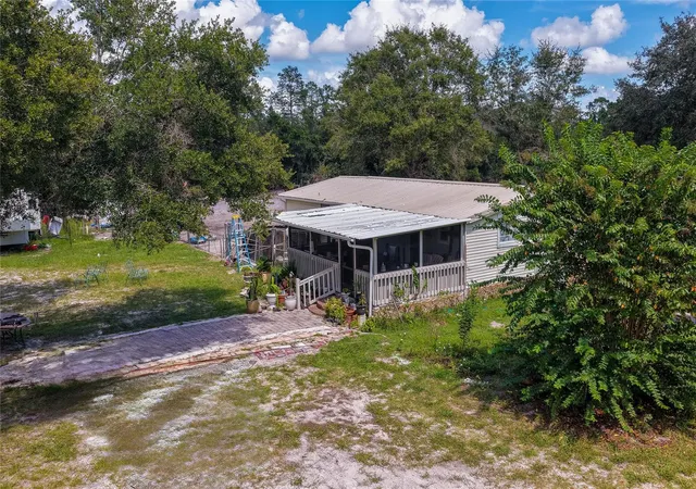 Photo 1 of Manufactured home for sale at 41330 Ford Rd, Eustis, FL 32736 | MLS# V4951365 | Listing updated on 2026-10-04