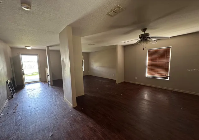 Photo 3 of Single family home for sale at 430 Southridge Rd, Clermont, FL 34711 | MLS# O6443037 | Listing updated on 2026-09-19