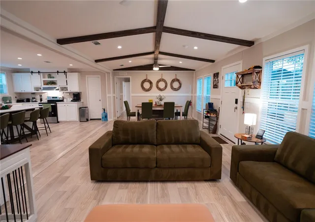 Photo 4 of Manufactured home for sale at 7670 NE 97th Court, Bronson, FL 32621 | MLS# S5157877 | Listing updated on 2026-09-22