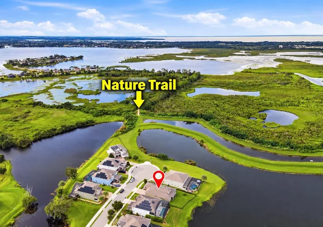 Photo 3 of Single family home for sale at 15199 Lake Claire Overlook Dr, Winter Garden, FL 34787 | MLS# O6443038 | Listing updated on 2026-10-05