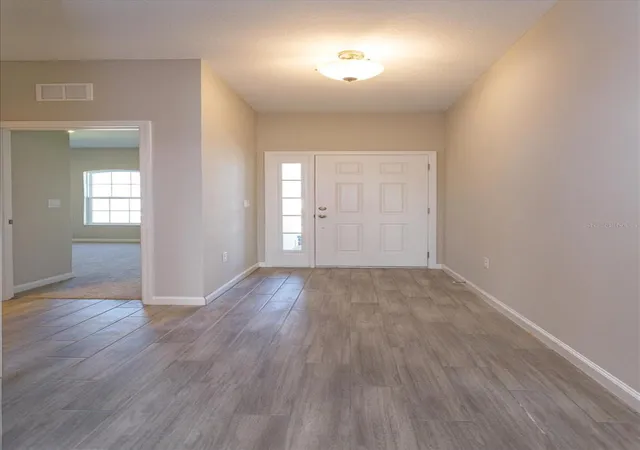 Photo 2 of Single family home for sale at 2914 Supermarine Rd, Tavares, FL 32778 | MLS# G5117988 | Listing updated on 2026-09-19