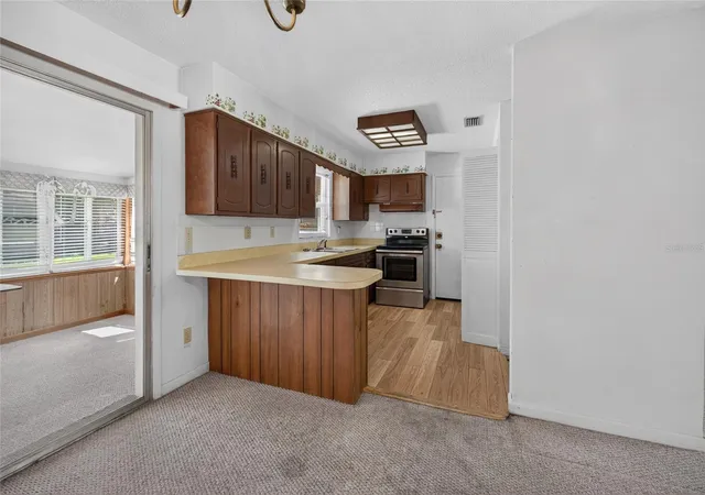 Photo 4 of Single family home for sale at 13780 SW 40th Circle, Ocala, FL 34473 | MLS# OM732514 | Listing updated on 2026-09-19