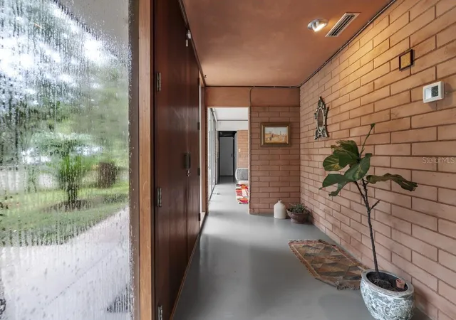 Photo 3 of Single family home for sale at 3105 Sw 5th Court, Gainesville, FL 32601 | MLS# TB8549973 | Listing updated on 2026-10-08