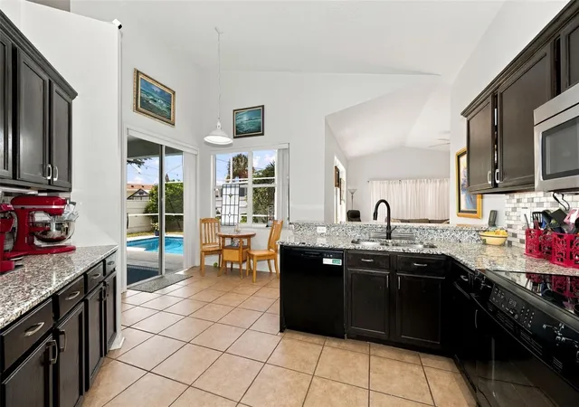 Photo 4 of Single family home for sale at 1783 Wood Brk St, Tarpon Springs, FL 34689 | MLS# TB8549975 | Listing updated on 2026-09-29