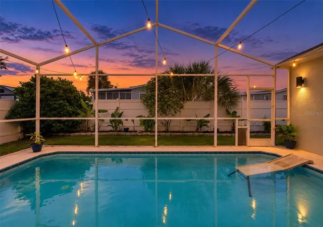 Photo 2 of Single family home for sale at 1783 Wood Brk St, Tarpon Springs, FL 34689 | MLS# TB8549975 | Listing updated on 2026-09-29
