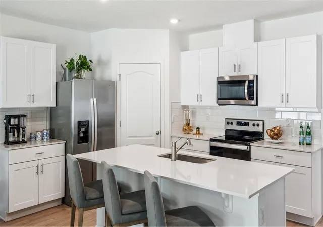 Photo 3 of Single family home for sale at 1511 Beechmont Dr, Kindred, FL 34744 | MLS# O6443053 | Listing updated on 2026-09-19