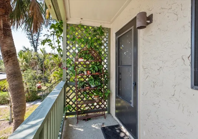 Photo 3 of Condo for sale at 1519 Pelican Point Dr #288, Sarasota, FL 34231 | MLS# A4706629 | Listing updated on 2026-09-19