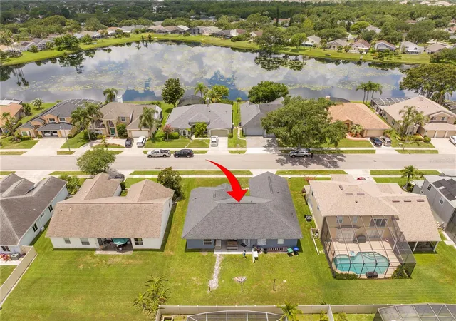 Photo 2 of Single family home for sale at 2547 Raccoon Run Ln, Orlando, FL 32837 | MLS# S5157881 | Listing updated on 2026-10-05