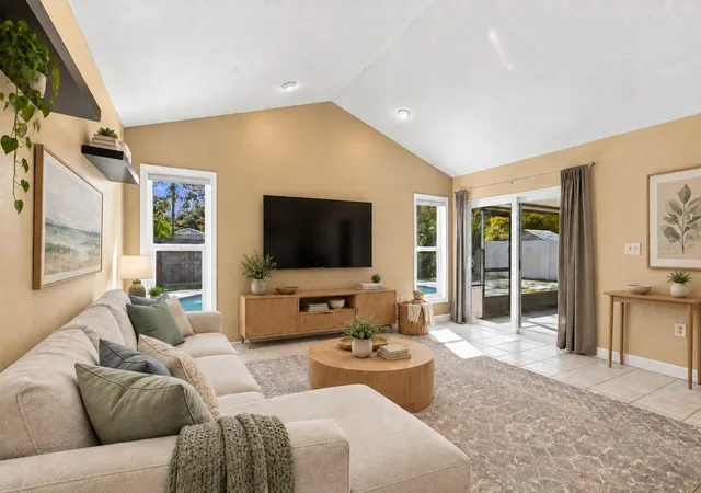 Photo 3 of Single family home for sale at 11093 117th Street, Largo, FL 33778 | MLS# TB8549986 | Listing updated on 2026-09-27