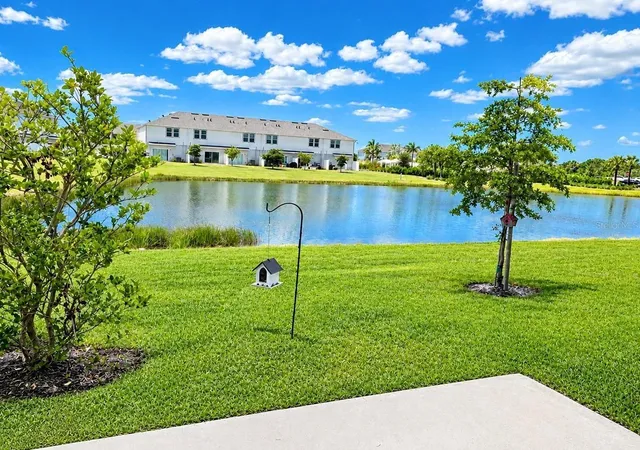 Photo 3 of Townhouse for sale at 15169 Cuzcorro Ct, Nokomis, FL 34275 | MLS# O6443063 | Listing updated on 2026-10-02