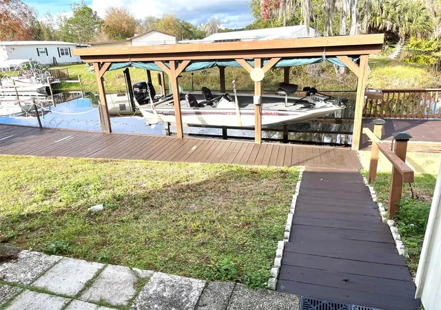 Photo 3 of Manufactured home for sale at 4215 Windy Way, Fruitland Park, FL 34731 | MLS# G5117992 | Listing updated on 2026-09-24