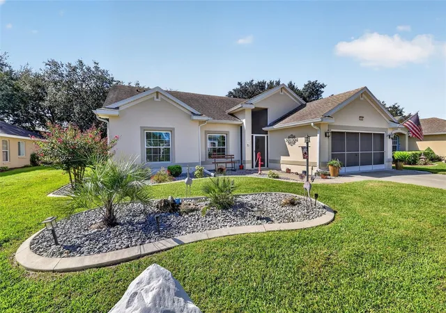 Photo 3 of Single family home for sale at 5138 Aurora Dr, Leesburg, FL 34748 | MLS# G5117993 | Listing updated on 2026-09-19