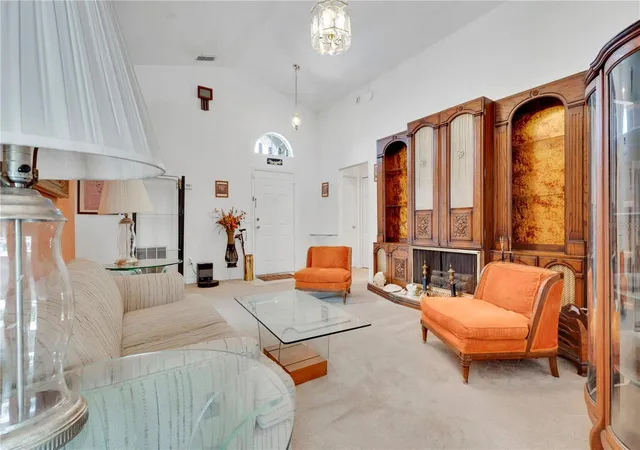 Photo 4 of Single family home for sale at 2134 Cobblefield Cir, Apopka, FL 32703 | MLS# O6443066 | Listing updated on 2026-09-19