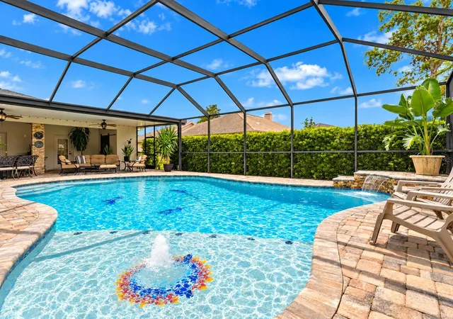 Photo 2 of Single family home for sale at 13396 Twinberry Dr, Spring Hill, FL 34609 | MLS# W7889627 | Listing updated on 2026-09-30