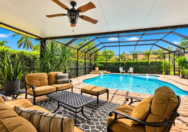Photo 3 of Single family home for sale at 13396 Twinberry Dr, Spring Hill, FL 34609 | MLS# W7889627 | Listing updated on 2026-09-30