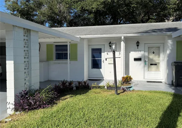 Single family home for sale at 6031 Arlene Way, BRADENTON, FL 34207 | MLS# A4706637