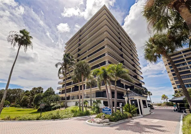 Photo 2 of Condo for sale at 7600 Bayshore Dr #208, Treasure Island, FL 33706 | MLS# TB8550000 | Listing updated on 2026-10-04