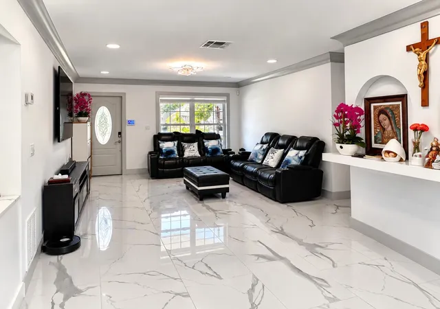 Photo 3 of Single family home for sale at 1712 Boardman Ave, Mangonia Park, FL 33407 | MLS# S5157883 | Listing updated on 2026-09-20