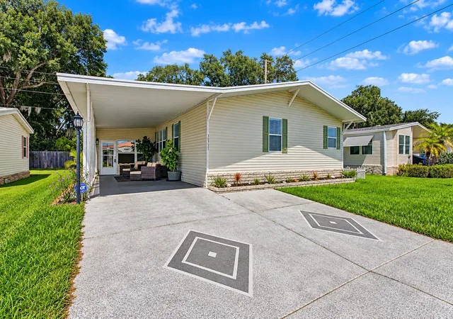 Photo 3 of Manufactured home for sale at 36731 Tara Ave, Zephyrhills, FL 33542 | MLS# TB8550006 | Listing updated on 2026-09-28