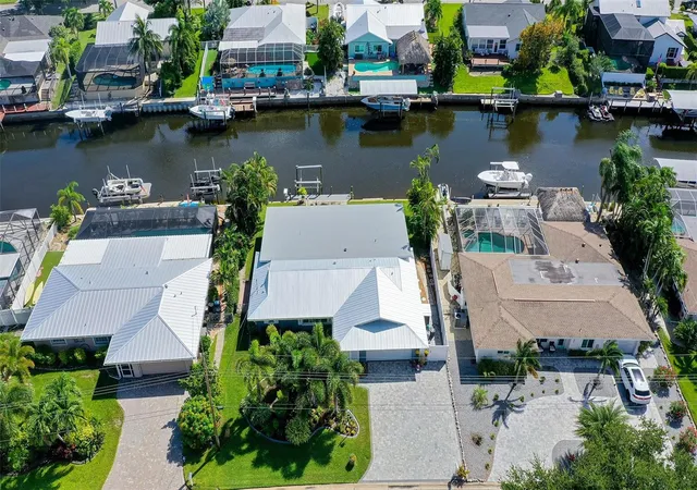 Photo 2 of Single family home for sale at 4919 Coral Blvd, Bradenton, FL 34210 | MLS# A4706645 | Listing updated on 2026-09-20