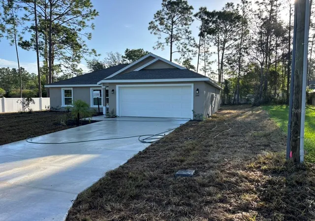 Photo 3 of Sale Pending at 2481 W Wavecrest Dr, Dunnellon, FL 34434 | MLS# G5117998 | Listing updated on 2026-09-30