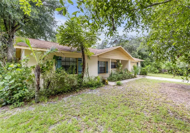 Photo 3 of Sale Pending at 1430 Umbrella Tree Dr, Edgewater, FL 32132 | MLS# NS1089294 | Listing updated on 2026-09-27