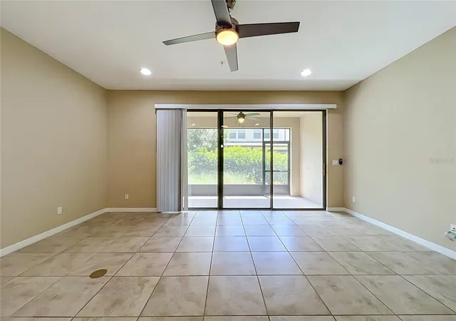 Photo 3 of Townhouse for sale at 520 Virtuoso Ln #68, Orlando, FL 32824 | MLS# O6443082 | Listing updated on 2026-09-21