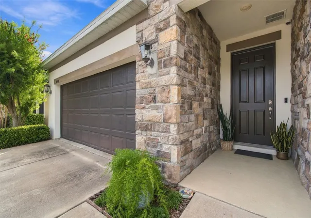 Photo 2 of Single family home for sale at 30444 Pecan Valley Loop, Wesley Chapel, FL 33543 | MLS# TB8550017 | Listing updated on 2026-09-19
