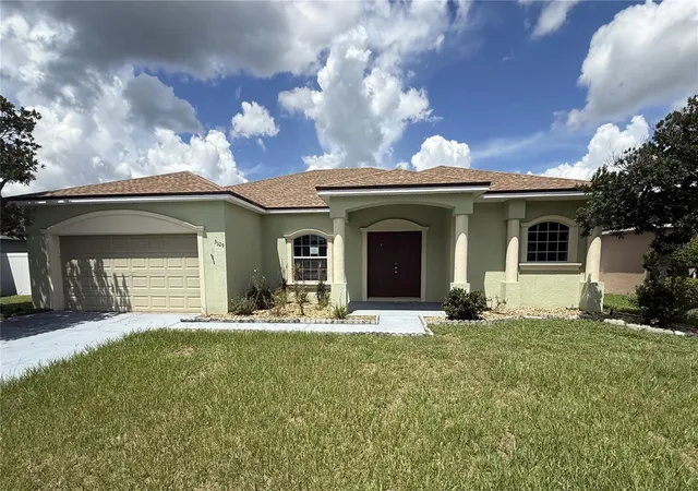 Photo 1 of Single family home for sale at 3329 Winchester Ests Cir, Lakeland, FL 33810 | MLS# TB8550018 | Listing updated on 2026-09-19