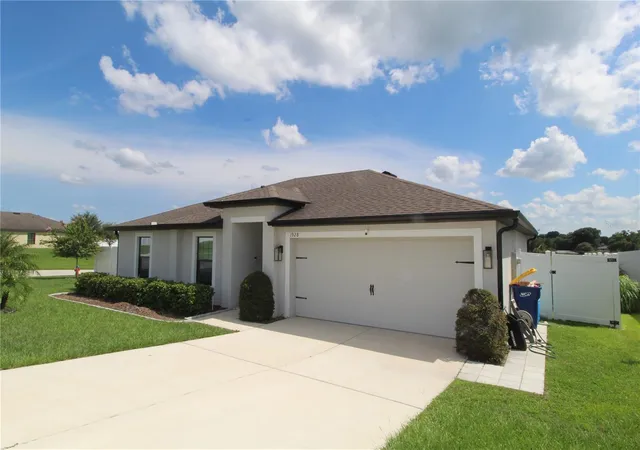 Photo 3 of Single family home for sale at 1928 Piedmont Ct, Mascotte, FL 34753 | MLS# O6443084 | Listing updated on 2026-09-24