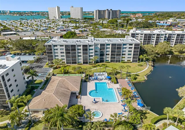 Condo for sale at 1316 Pasadena Ave S #303, SOUTH PASADENA, FL 33707 | MLS# TB8550023