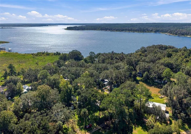 Photo 1 of Single family home for sale at 20911 NE 142nd Place, Fort Mc Coy, FL 32134 | MLS# OM732534 | Listing updated on 2026-09-22