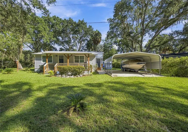 Photo 3 of Single family home for sale at 20911 NE 142nd Place, Fort Mc Coy, FL 32134 | MLS# OM732534 | Listing updated on 2026-09-22