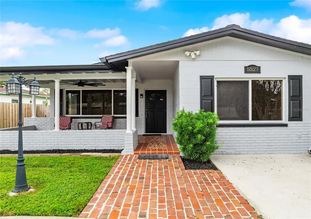 Photo 3 of Single family home for sale at 5527 Commonwealth Ave N, Saint Petersburg, FL 33703 | MLS# TB8550024 | Listing updated on 2026-10-16