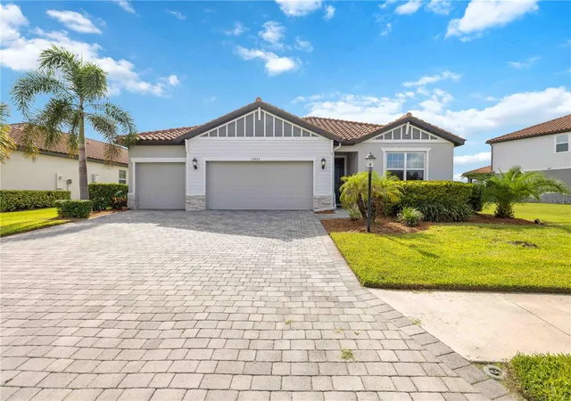 Photo 1 of Single family home for sale at 13723 Green Hammock Pl, Bradenton, FL 34211 | MLS# A4706653 | Listing updated on 2026-09-22