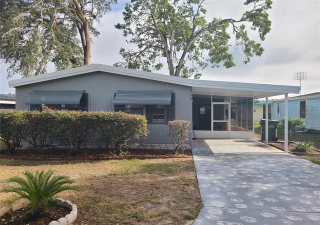 Photo 1 of Manufactured home for sale at 710 Coachman Dr, Leesburg, FL 34748 | MLS# G5117999 | Listing updated on 2026-09-19