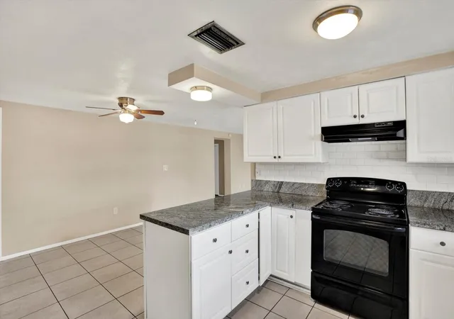 Photo 4 of Single family home for sale at 10914 Rexdale Ave, Port Richey, FL 34668 | MLS# W7889630 | Listing updated on 2026-09-19
