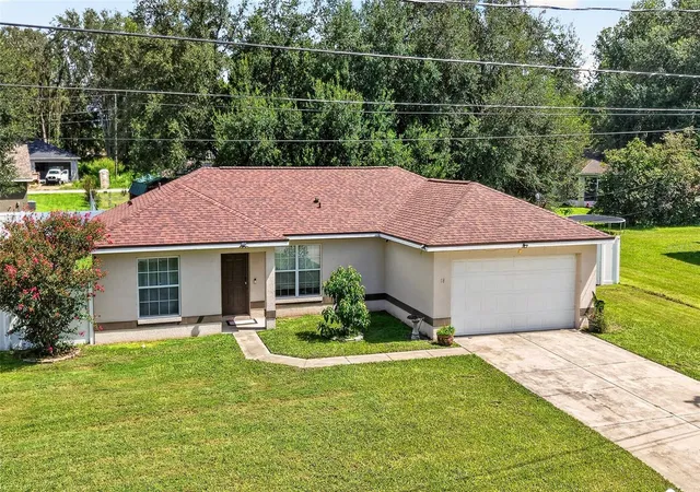 Photo 2 of Sale Pending at 18 Pine Crse Loop, Ocala, FL 34472 | MLS# OM732541 | Listing updated on 2026-10-02