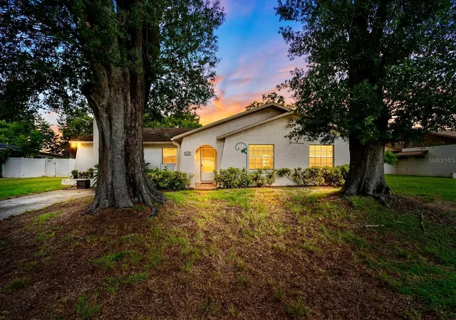 Photo 1 of Single family home for sale at 1807 Nova Dr, Valrico, FL 33596 | MLS# TB8550057 | Listing updated on 2026-09-20