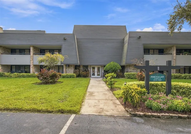 Condo for sale at 36750 US Hwy 19 N #19201, PALM HARBOR, FL 34684 | MLS# TB8550063
