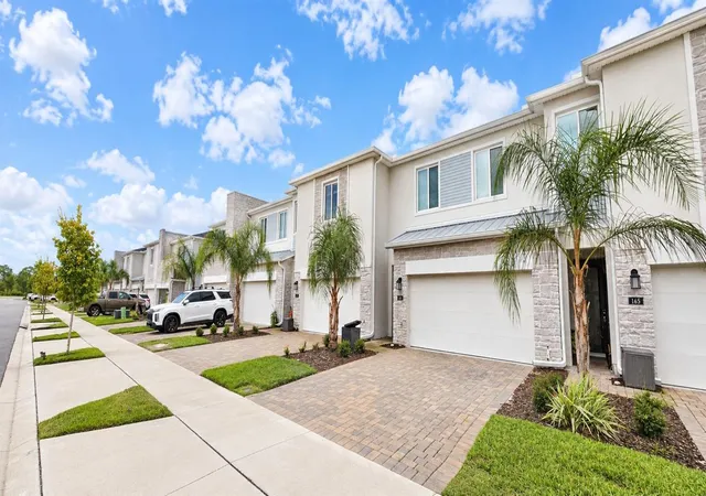 Photo 2 of Townhouse for sale at 161 Nine Iron Dr, Davenport, FL 33896 | MLS# S5157896 | Listing updated on 2026-09-19