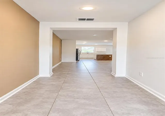 Photo 3 of Townhouse for sale at 161 Nine Iron Dr, Davenport, FL 33896 | MLS# S5157896 | Listing updated on 2026-09-19