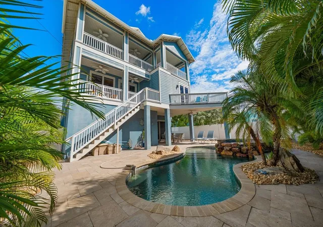 Photo 1 of Single family home for sale at 31 81st Avenue, Treasure Island, FL 33706 | MLS# TB8550065 | Listing updated on 2026-10-06