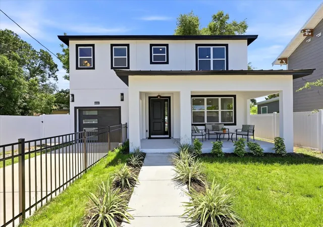 Photo 1 of Single family home for sale at 1044 12th Avenue S, Saint Petersburg, FL 33705 | MLS# TB8550066 | Listing updated on 2026-09-22