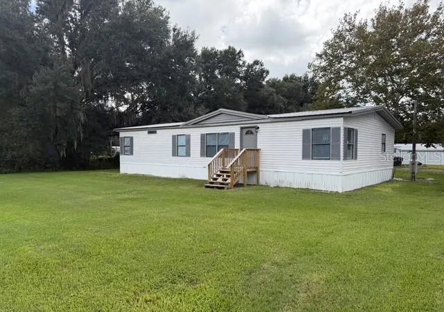 Manufactured home for sale at 3736 Valley Farm Rd, LAKELAND, FL 33810 | MLS# L4965169