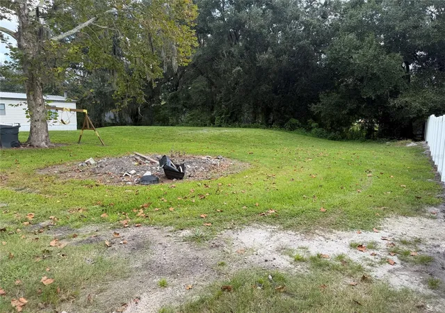 Photo 19 of Manufactured home for sale at 3736 Valley Farm Rd, LAKELAND, FL 33810 | MLS# L4965169 | Listing updated on 2026-09-25