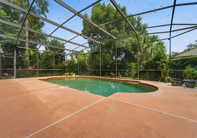 Photo 3 of Single family home for sale at 400 Pine Tree Rd, Lake Mary, FL 32746 | MLS# O6443120 | Listing updated on 2026-10-07