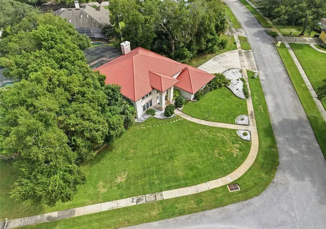 Photo 4 of Single family home for sale at 400 Pine Tree Rd, Lake Mary, FL 32746 | MLS# O6443120 | Listing updated on 2026-10-07